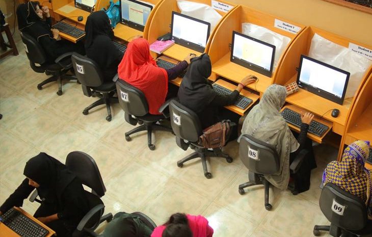  18 Skills that Women in Pakistan can Learn and Earn (2021)